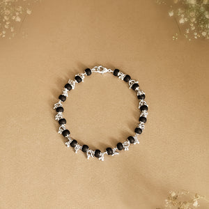 Karungali Beads Floral Silver Bracelet