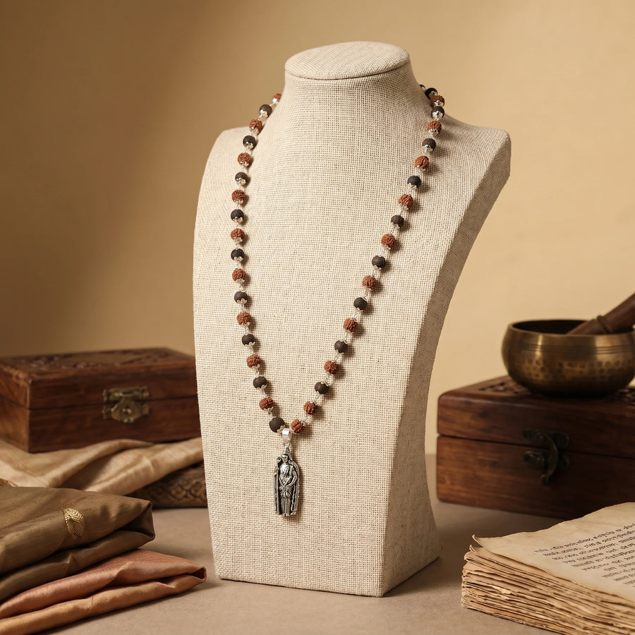 Rudraksha Karungali Malai in Silver-Cap with Murugan Shakti Pendant