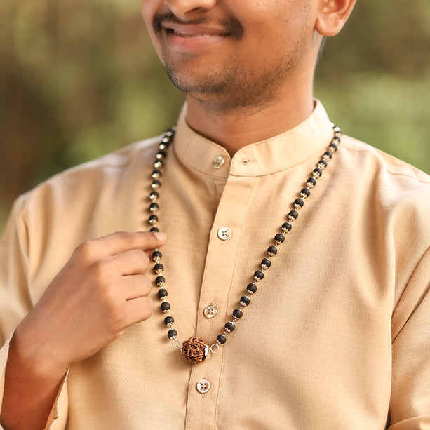 Karungali Mala in Silver-Cap with 7 Mukhi Rudraksha Lifestyle Men