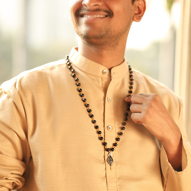 Karungali Malai (Copper wire) with Murgan Shastra Pendant Lifestyle Male