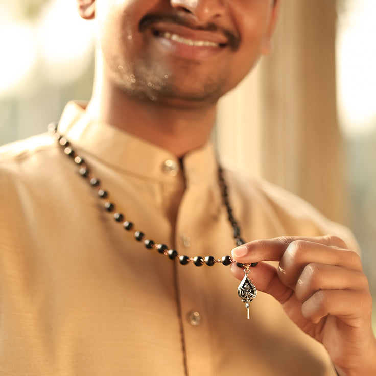 Karungali Malai (Copper wire) with Murgan Shastra Pendant Lifestyle Male