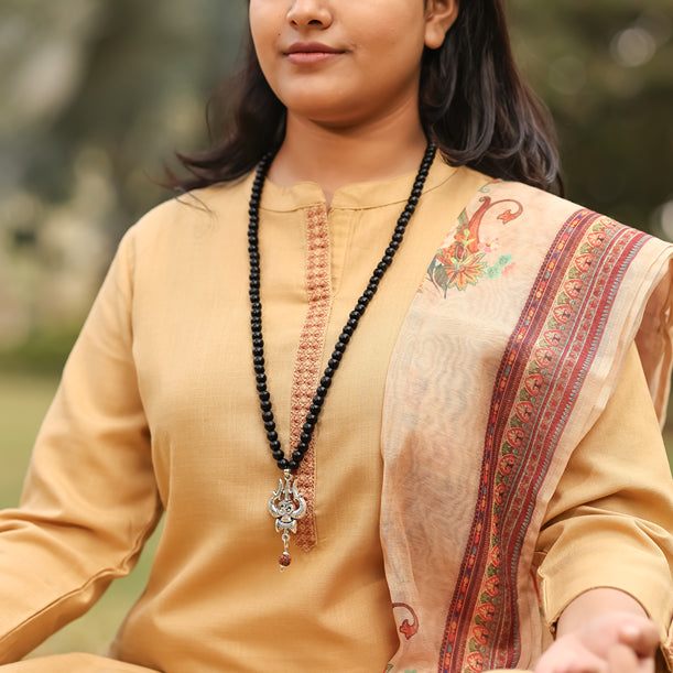 Karungali Malai with Shiv Trishul & Rudraksha Pendant Lifestyle Female