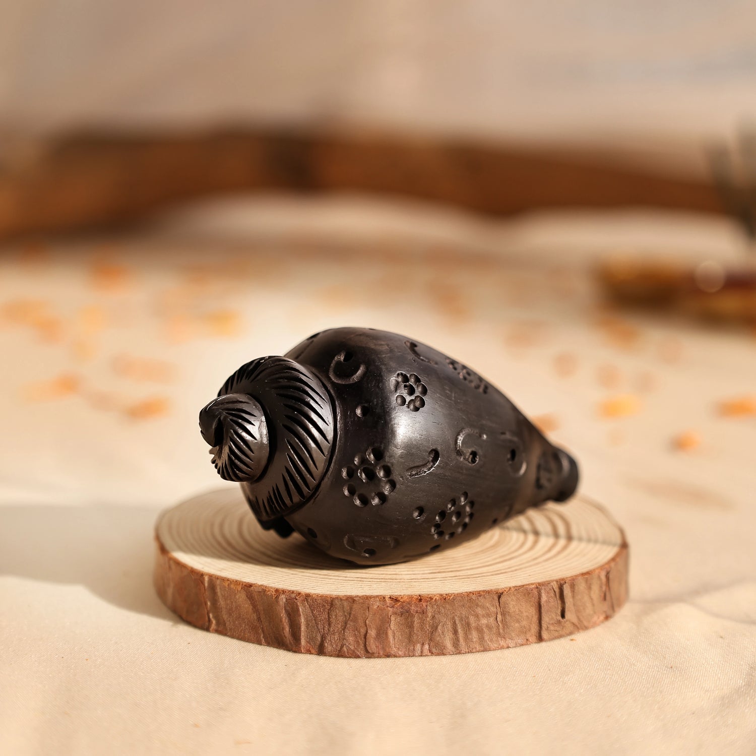 Divine Hindu Karungali Shankh For Pooja