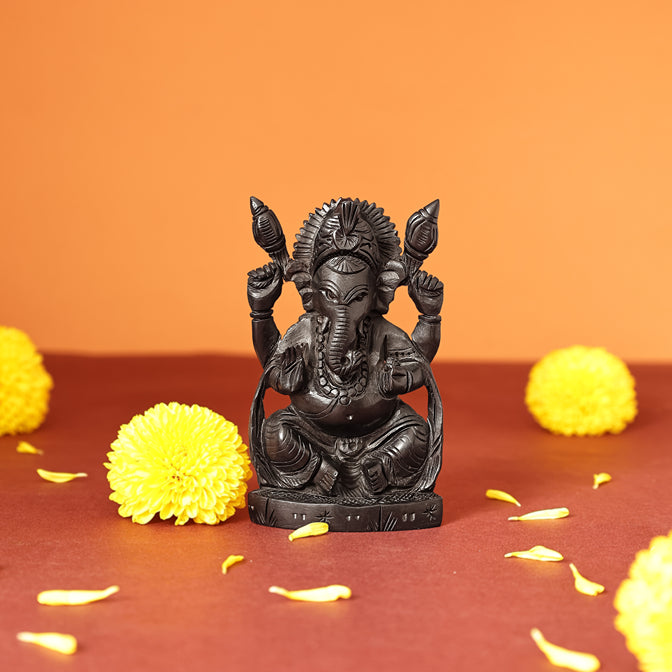 Divine Hindu Lord Ganesh Karungali Idol with Waving Stole– Ebony Wood