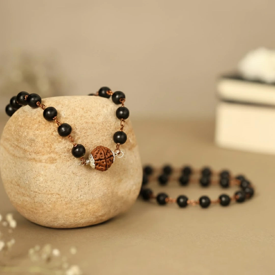 Karungali Mala in Copper Wire with 7 Mukhi Rudraksha