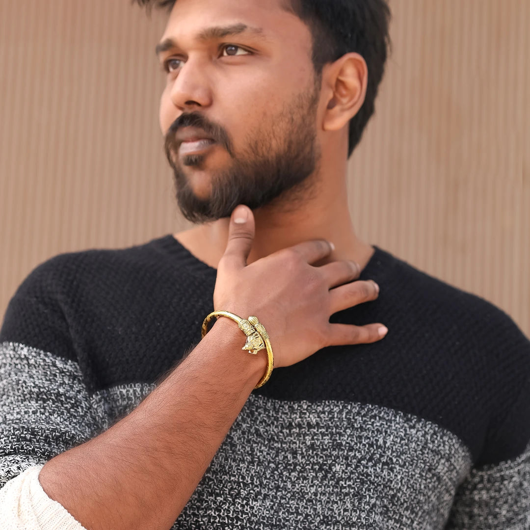 Premium Murugan Kada | Spiritual Jewelry for Strength and Protection