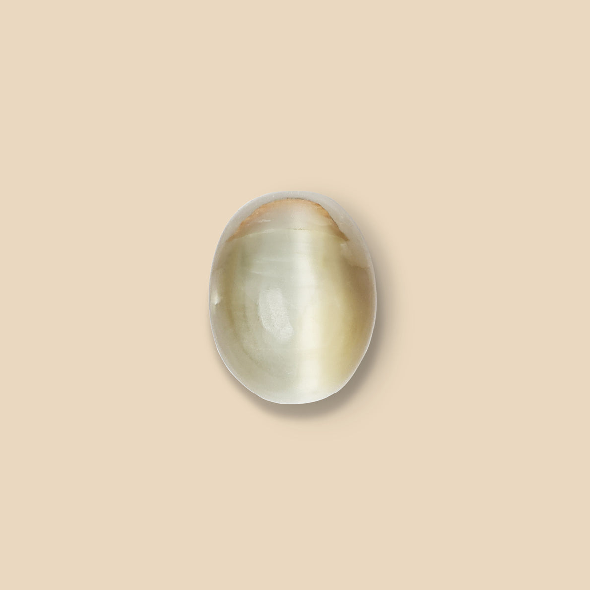 Natural Gemstone: Cat's Eye (lehsunia)